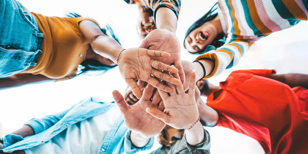 Das Gesellschaftsjahr zwischen Freiwilligkeit und Pflicht: Was spricht dafür, was dagegen?