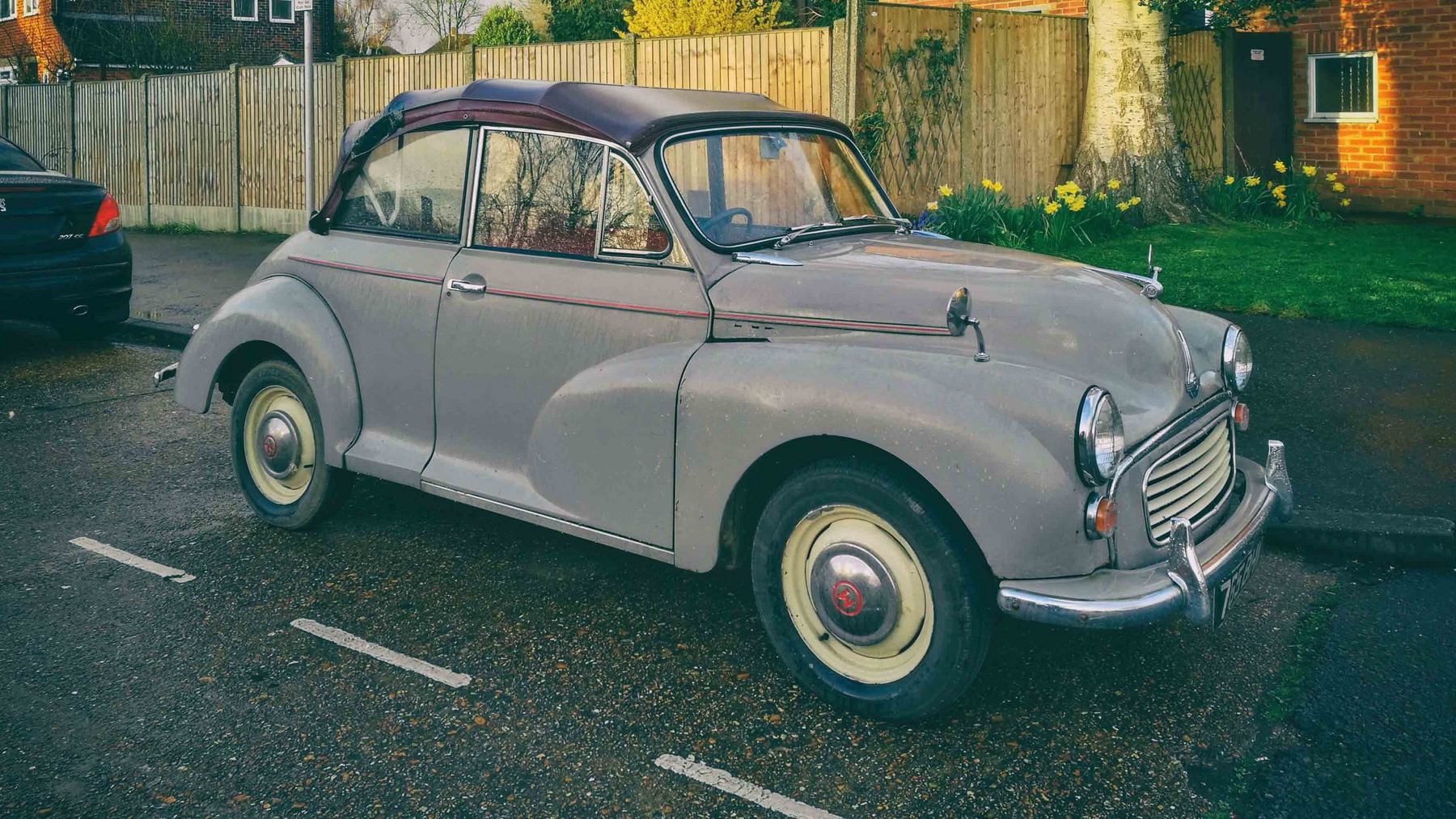 Graues Cabriolet