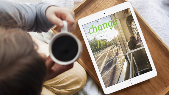 Das Cover von change auf dem Tablet