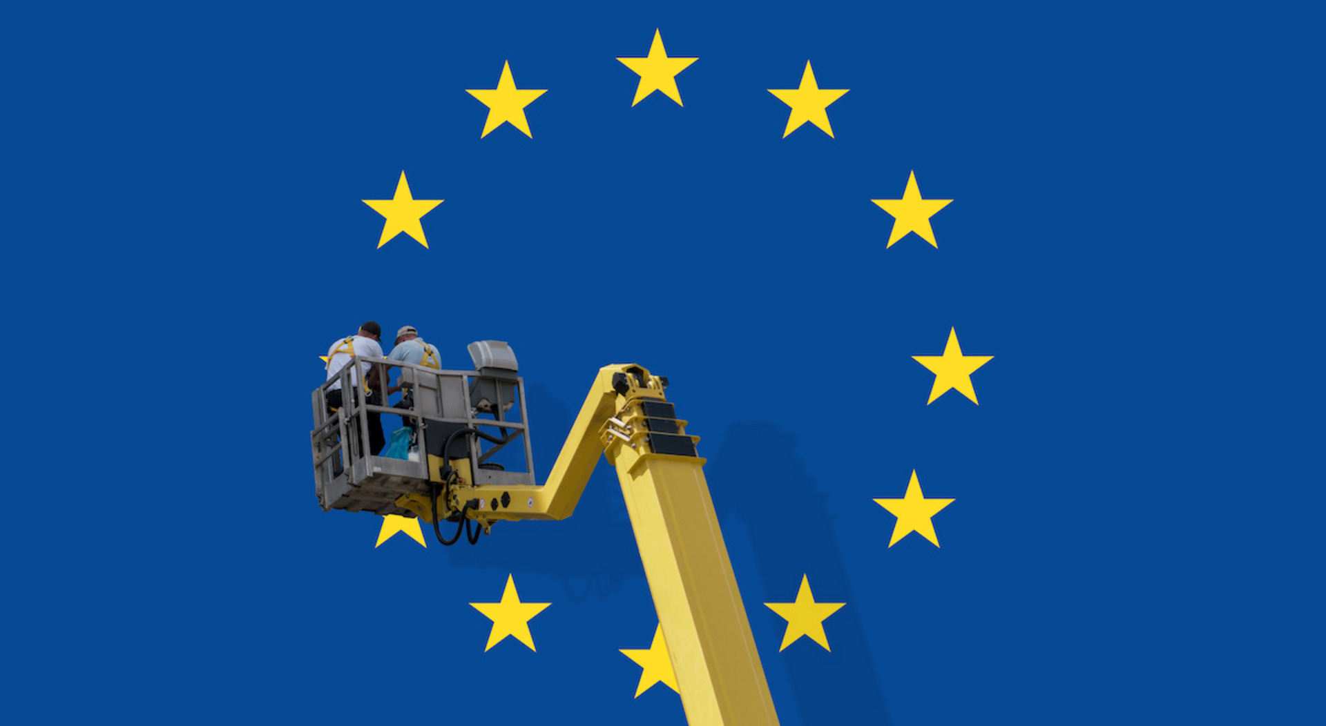 Kran vor einer EU-Flagge