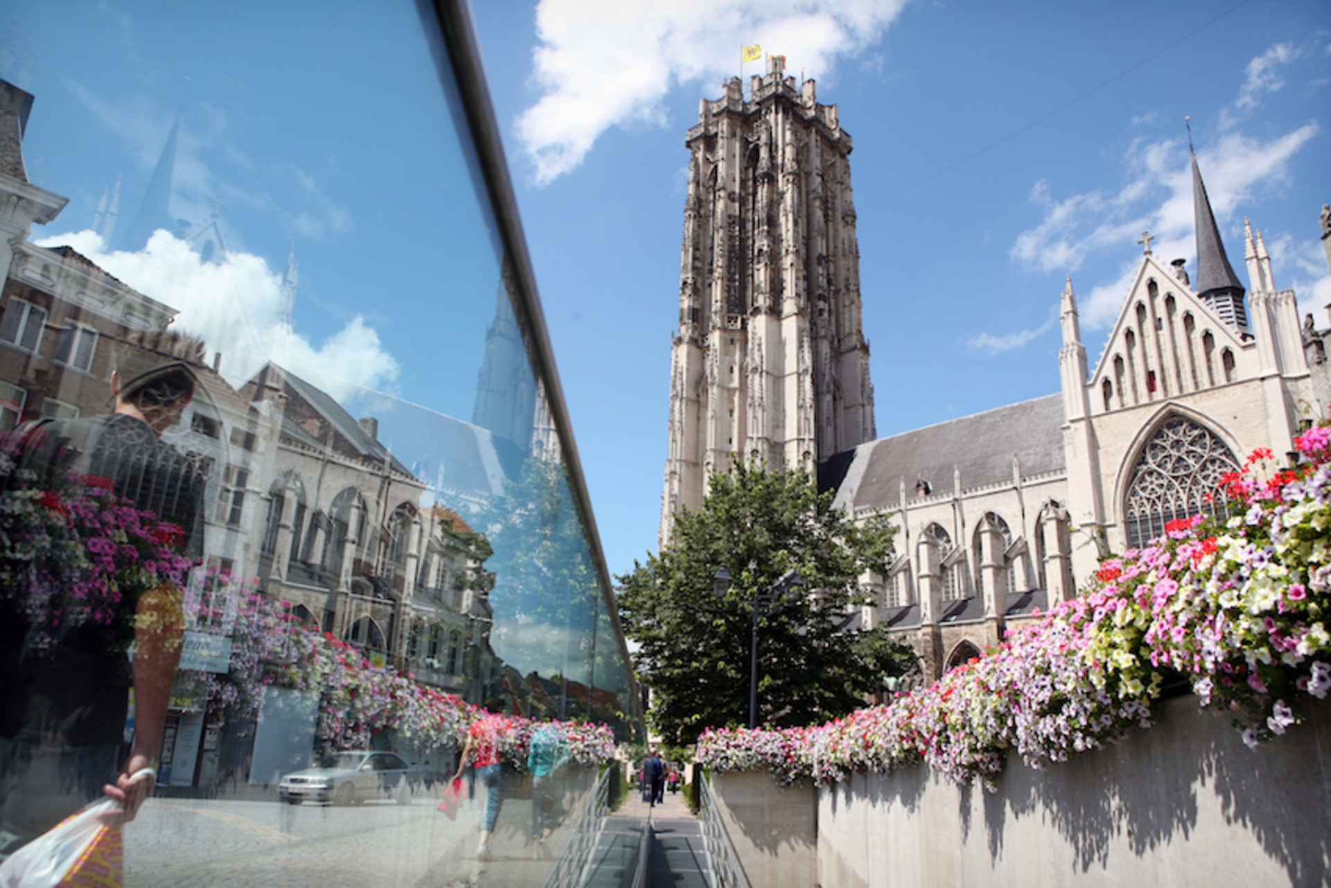 Blick auf den St. Rombouts-Turm in Mechelen