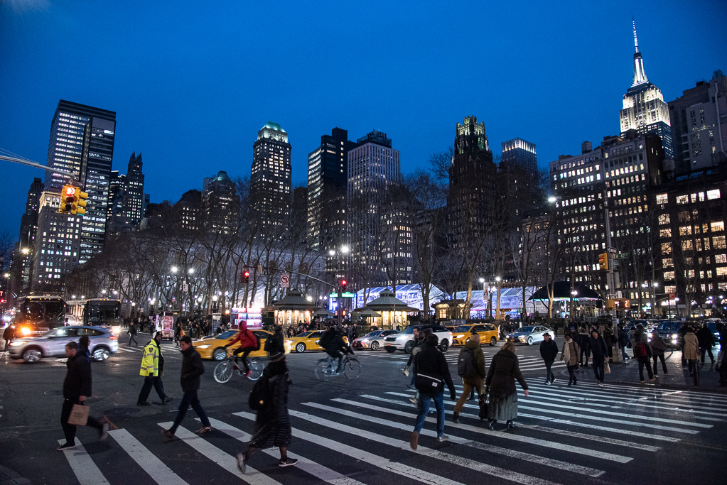 Der Bryant Park in New York bei Nacht